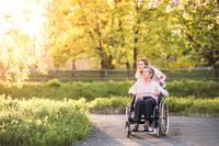 Pflegedienst in München Visana gibt Pflegekurse für Familienangehörige der Bedürftigen Pflegedienst in München Visana gibt Pflegekurse für Familienangehörige der Bedürftigen